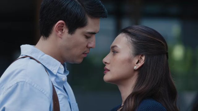 First Look | Tante Sonya